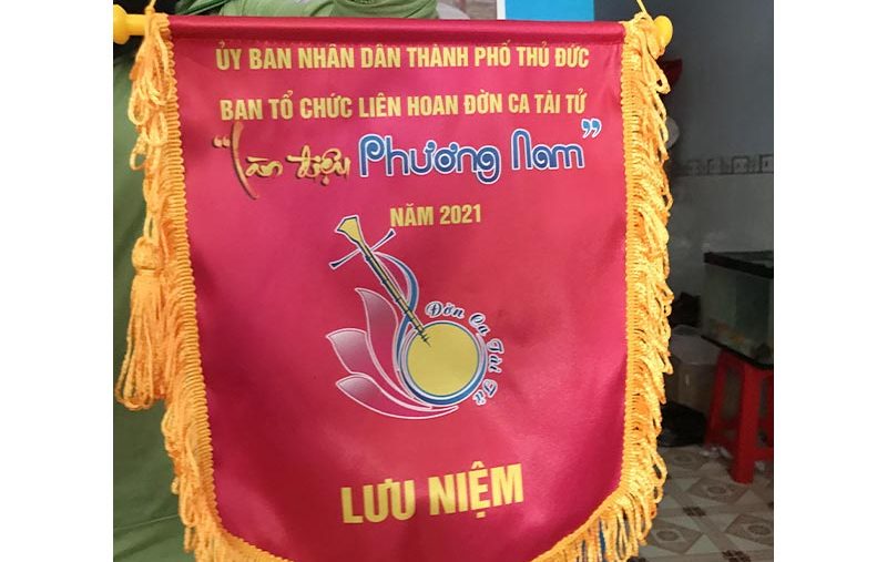 Cờ Lưu Niệm – In Ấn, Thiết Kế Chuyên Nghiệp